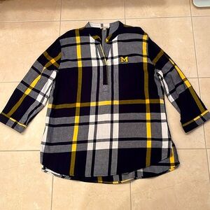 UofM 3/4 sleeve tunic top